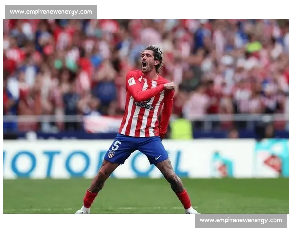 马竞西汉姆竞逐圣徒中场 费尔南德斯转会费争议升级