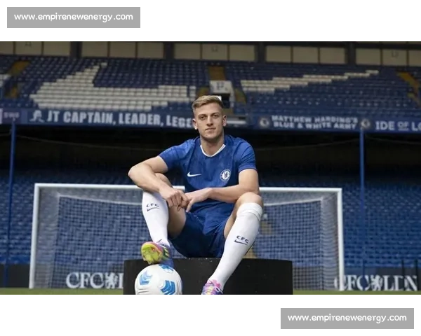 切尔西世俱杯冷场!7 万座球场近 5 万空置,仅新星德拉普首秀点燃零星欢呼